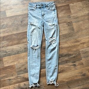 American Eagle Distressed Light Blue Women's Jeans